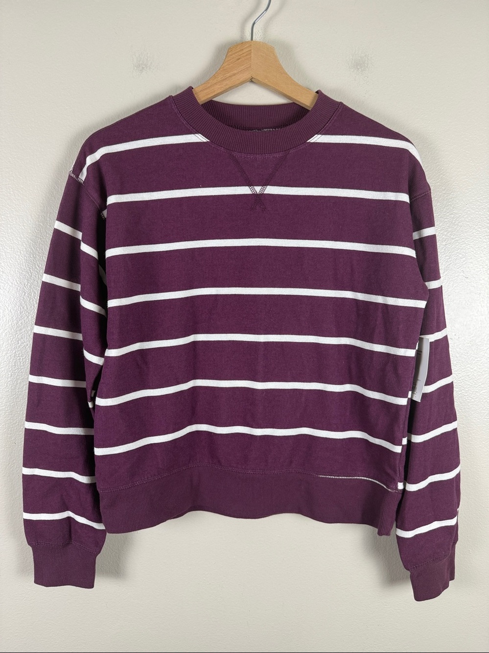 NWT SO Favorite Crew Sweatshirt. Small
